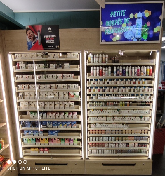 Tabac  Cigarettes électroniques ' "le Saint-Antoine" - Angoulême